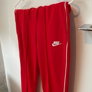 Nike Sweat Suit (MATCHING ZIP UP AVAILABLE), Size S